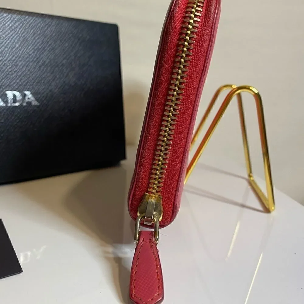 Authentic Prada Saffiano Zippy Wallet